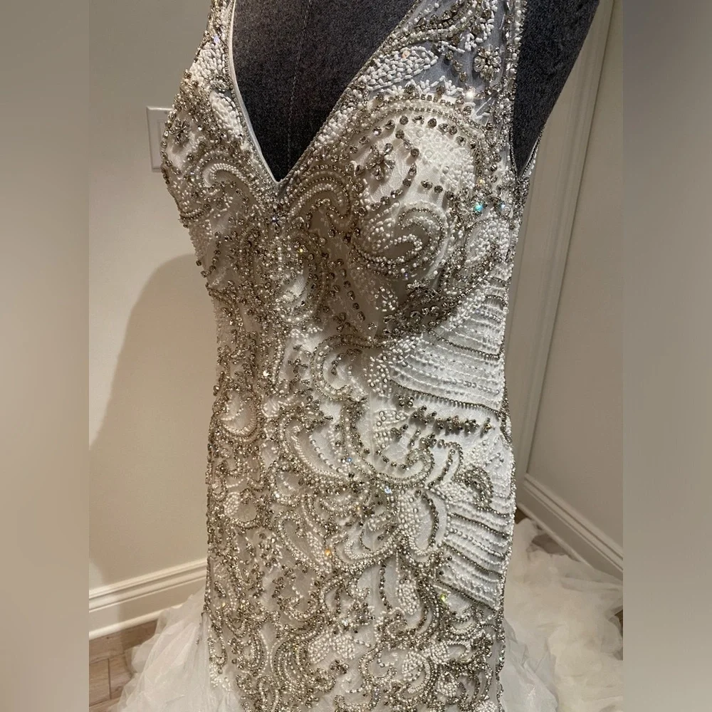 NEW Wedding Dress with Mermaid cut size 12-14 - Picture 3 of 10